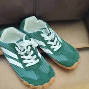 Green Suede-Accent Athletic Sneakers - Unbranded